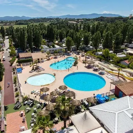 Mobilhome Montourey 4 Etoiles 3 2 Salles De Bain Κάμπινγκ