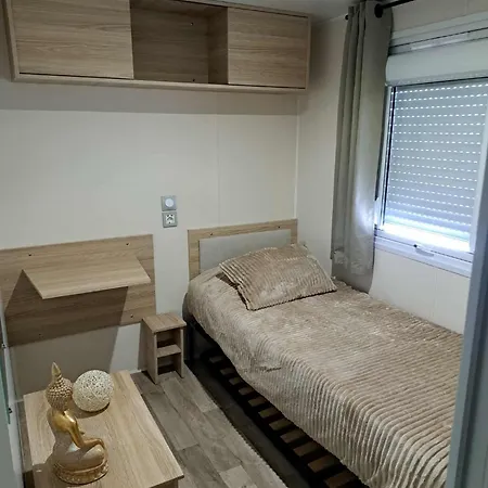 Mobilhome Montourey 4 Etoiles 3 2 Salles De Bain Κάμπινγκ *