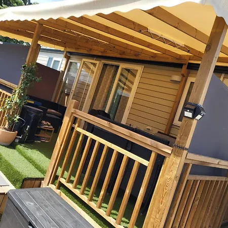 Mobilhome Montourey 4 Etoiles 3 2 Salles De Bain * Fréjus